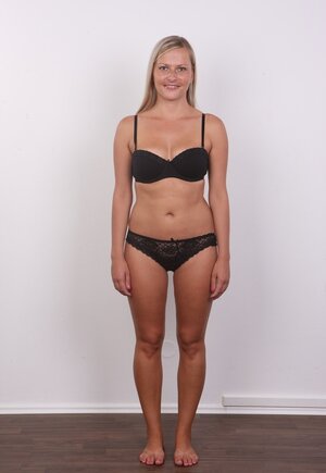Dilettanti, Bionde, Europee, Lingerie