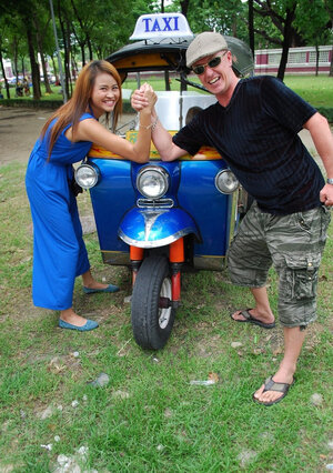 Asiáticas, Vestida, Lengua, Tailandesas