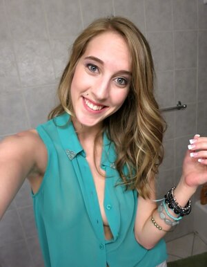 Broad takes provocative selfies in the bathroom and gets banged in the kitchen