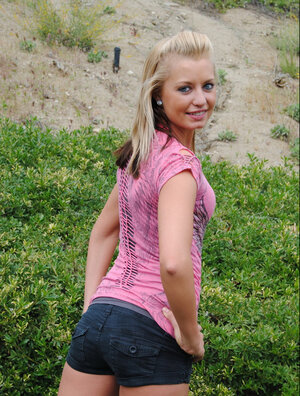 Culo, Rubias, Vestida, Lengua, Shorts, Jovencitas, Desnudándose