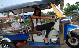 Fun near rickshaw makes Asiatic sexpot in mood for even more provocative photo shoot