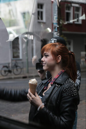 Habillé, Européennes, Rousses