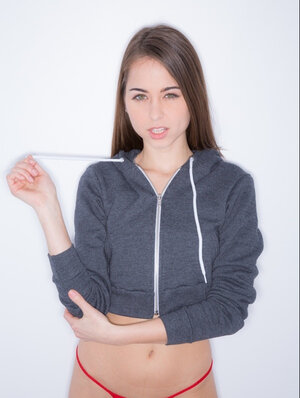 Riley Reid has a amazing hirsute pussy to showcase to you sizeable time