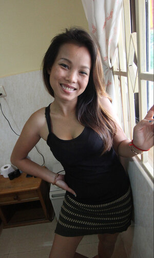 Sok Neng is a hot Far eastern first timer who seeks totally hardcore sex