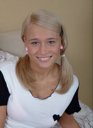 Blond, Bekleidet, Europäisch, Teenager