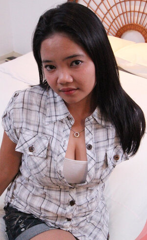 Amateur, Asiatisch, Bekleidet