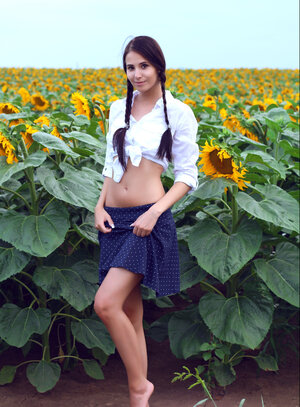 Brunettes, Dehors, Jupe, Jeunettes