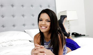 Novias, Vestida, Tacones de aguja, Falda