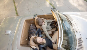 Brune, Lesbiche, All’aperto