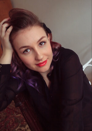 Hot Euro starlet Isabele shows her tits in these Totally hardcore digital stills