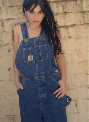 Novias, Vestida, Lengua, Tatuajes