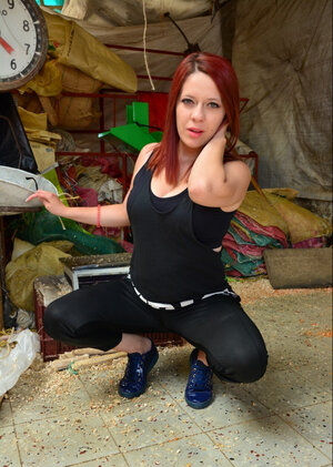 Habillé, Latines, MILF, Rousses