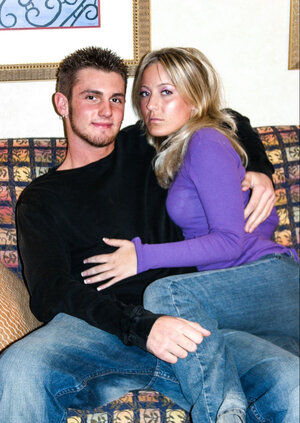 Chick with a tight body wants two vintage dicks to get down and dirty her up