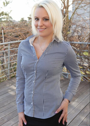 Blond, Bekleidet, Europäisch, Unter Freiem Himmel