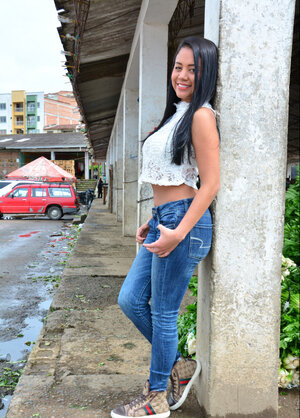 Brune, Coperta, Jeans, Latino-Americane, All’aperto