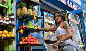 Brune, Coperta, Latino-Americane, All’aperto