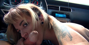 Rubias, Mamadas, Recoger El Sexo, POV, Tatuajes