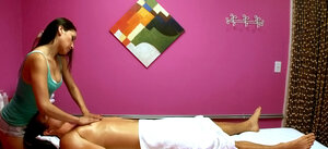 Brünett, Bekleidet, Massage
