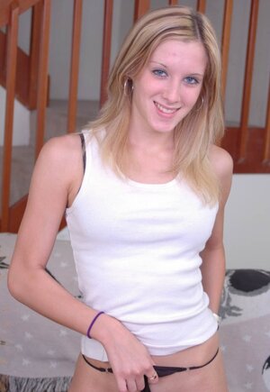 Amateur, Rubias, Vestida, Bragas